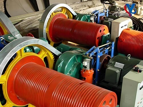 水库闸门卷扬启闭机双吊点同步运行大吨位定制厂家整体外观 | 通用型结构 | 闸门整体结构展示