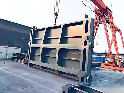 水电站钢制泄洪闸门高强度抗高压技术参数｜厂家直供 + 上门调试细则——为高水头、大流量工程量身定制的硬核解决方案配图