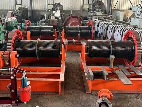 污水处理厂卷扬启闭机安装维护规范|防腐蚀耐潮湿设计要点:打造百年耐用的水处理核心装备