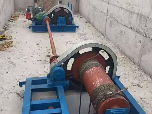 小型电动卷扬启闭机市政排水轻量需求：操作便捷厂家批发案例整体外观 | 电动驱动 | 卷扬启闭机整体结构展示