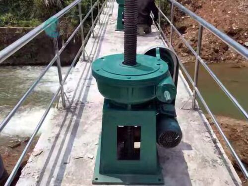 10-20吨双吊点螺杆启闭机：水库闸门同步运行（厂家定制案例）案例实景图