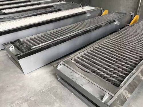 齿耙式清污机连续作业无卡顿泵站进水口清污机直供​产品实物图